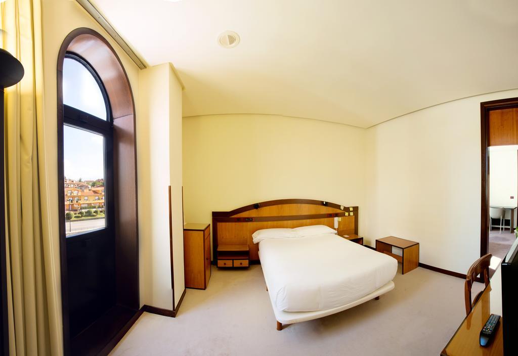 New Hotel Oviedo Camera foto